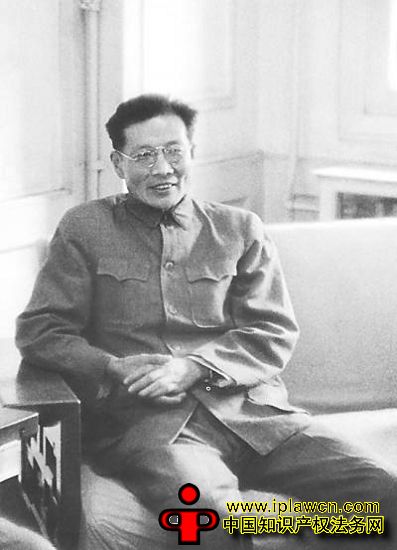 周立波域名争夺案昨日开庭 清口周立波出庭应诉