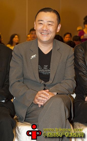 周立波域名争夺案昨日开庭 清口周立波出庭应诉